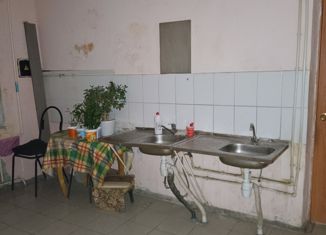 Комната на продажу, 17 м2, Тюменская область, 6-й микрорайон, 43