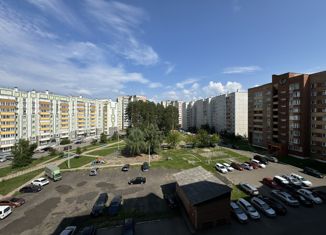 Трехкомнатная квартира на продажу, 68.4 м2, Красноярский край, проезд Мира, 11