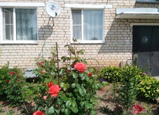 Продажа 3-ком. квартиры, 57 м2, рабочий посёлок Бежаницы, Советская улица, 94А