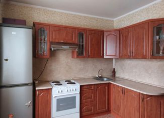 Продаю 3-ком. квартиру, 79.4 м2, Москва, улица Маршала Савицкого, 28, улица Маршала Савицкого