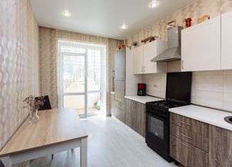 Продается 1-ком. квартира, 35 м2, Калининград, Ленинградский район, улица Аксакова, 95