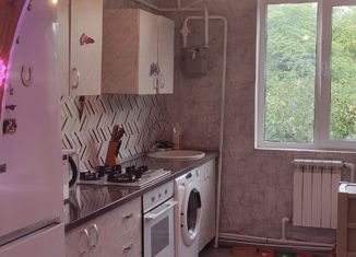 Продается 2-комнатная квартира, 40 м2, Ставропольский край, улица Воровского, 2