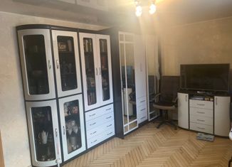 Продам 2-ком. квартиру, 42 м2, Санкт-Петербург, улица Орджоникидзе, 17, муниципальный округ Звёздное