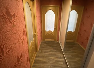 Продажа 3-комнатной квартиры, 60 м2, посёлок городского типа Озерновский, Октябрьская улица, 40