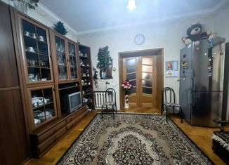 Продаю 3-ком. квартиру, 68 м2, Краснодар, улица Евдокии Бершанской, 19, улица Евдокии Бершанской