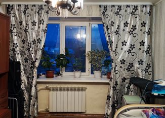 Продаю 2-комнатную квартиру, 48.2 м2, поселок Майский, Центральная улица, 14