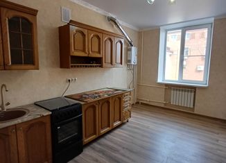 Продажа двухкомнатной квартиры, 62 м2, Азов, Петровский бульвар, 3