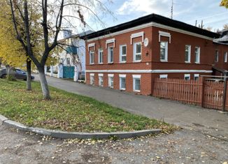 Продажа 2-комнатной квартиры, 42.8 м2, Сарапул, Советская улица, 28