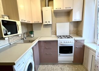 Продаю трехкомнатную квартиру, 61 м2, Самара, Теннисная улица, 21, метро Кировская