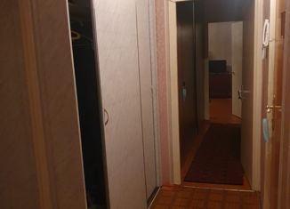 Продам 3-комнатную квартиру, 63 м2, Челябинск, Комсомольский проспект, 66