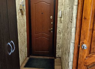 Продажа 2-ком. квартиры, 43 м2, поселок городского типа Краснобродский, улица Гагарина, 11