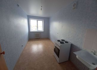 Продажа 2-комнатной квартиры, 48.8 м2, Волчанск, Волчанская улица, 9