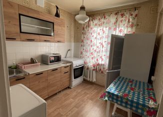 Сдается в аренду 2-комнатная квартира, 45 м2, Ижевск, улица Коммунаров, 224А, Центральный жилой район