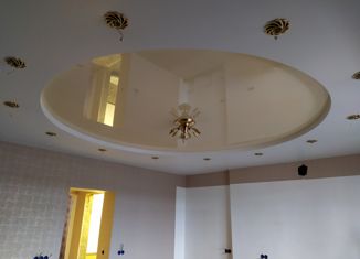 Продается 4-комнатная квартира, 124.3 м2, Александров, улица Свердлова, 3