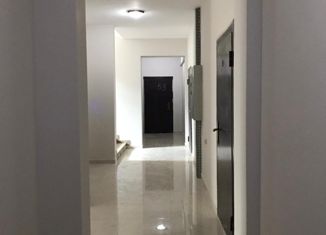 Продам 2-ком. квартиру, 63 м2, Нальчик, улица Ахохова, 188, район Хладокомбинат