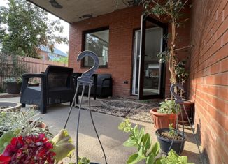 Продаю дом, 270 м2, Краснодар, улица Братьев Черников, 42, улица Братьев Черников