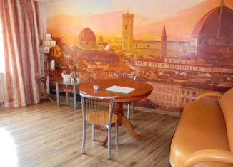 Продается 3-комнатная квартира, 68 м2, Ольгинка, 3-й микрорайон, 1