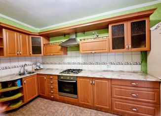 Продам двухкомнатную квартиру, 60.3 м2, Курск, Орловская улица, 1