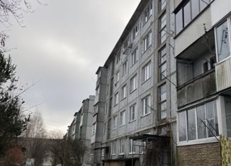 Продаю 2-комнатную квартиру, 51.2 м2, Киреевск, улица Тесакова, 14