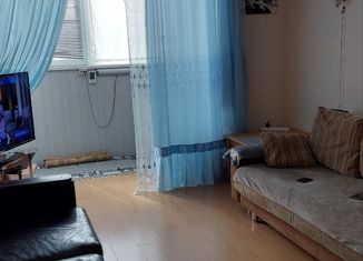 Продается трехкомнатная квартира, 60 м2, Карелия, улица Бондарева, 14