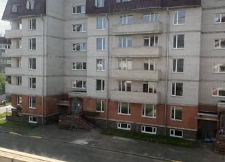 Продаю 3-ком. квартиру, 98.1 м2, Шлиссельбург, улица Чекалова, 47