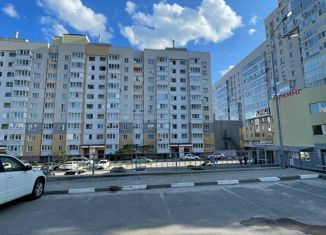 Продам двухкомнатную квартиру, 60 м2, Белгород, улица Шаландина, 4к2
