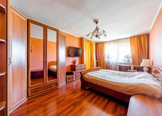 Продам 3-комнатную квартиру, 101 м2, Санкт-Петербург, проспект Космонавтов, 61к2