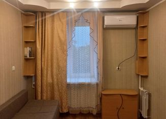 Сдача в аренду комнаты, 14 м2, Хабаровск, Оборонная улица, 4