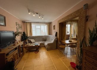 Продается четырехкомнатная квартира, 77.5 м2, Псков, Народная улица, 8