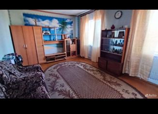 Продаю 2-комнатную квартиру, 55.3 м2, село Кырен, улица Есенина, 4