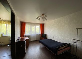 Продаю однокомнатную квартиру, 30 м2, Новокузнецк, улица Кузнецова, 11