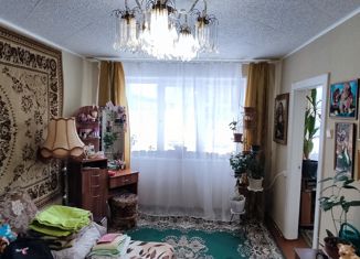 Продажа 4-ком. квартиры, 61 м2, Апатиты, улица Победы, 19