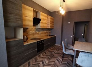 Сдается 1-комнатная квартира, 48 м2, Ставрополь, улица Спартака, 2, микрорайон №3