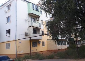 Продается 2-комнатная квартира, 47 м2, поселок городского типа Красные Баррикады, Баррикадная улица, 4