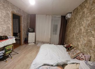 Продается двухкомнатная квартира, 43 м2, Заречный, улица Ленина, 11