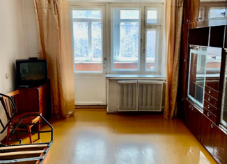 Продается однокомнатная квартира, 35 м2, Иркутск, улица Иосифа Уткина, 28