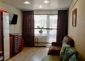 Продается двухкомнатная квартира, 49.8 м2, поселок городского типа Атамановка, улица Связи, 45