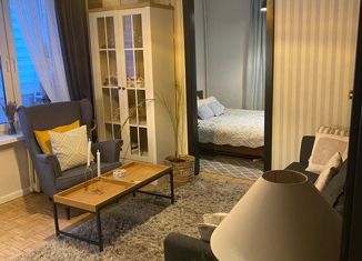 Продам 2-комнатную квартиру, 37 м2, Москва, Ельнинская улица, 12к2, Ельнинская улица