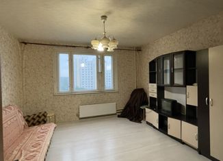 Продаю 1-комнатную квартиру, 38 м2, Москва, Изюмская улица, 43, метро Улица Скобелевская