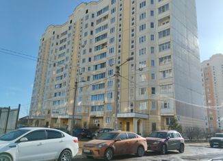 Продам 1-комнатную квартиру, 42 м2, Тверь, улица Степана Горобца, 8