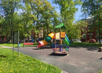 Продажа трехкомнатной квартиры, 72 м2, Долгопрудный, Октябрьская улица, 6