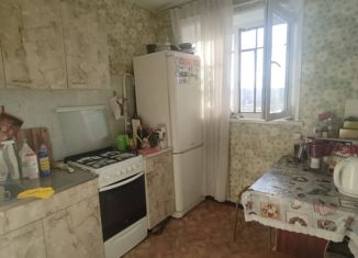 Продажа 1-ком. квартиры, 30 м2, Челябинск, улица Молодогвардейцев, 26, Курчатовский район