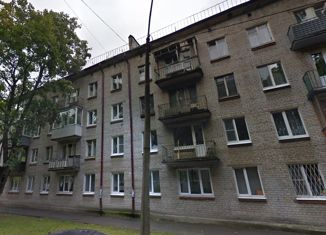 Двухкомнатная квартира на продажу, 43.2 м2, Гатчина, улица Киргетова, 25