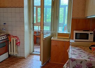 Продаю двухкомнатную квартиру, 47 м2, Кольчугино, улица 50 лет СССР, 12