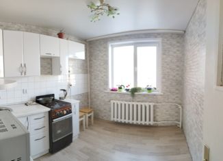 Продаю 4-ком. квартиру, 88.2 м2, Каменка, Театральный проезд, 3