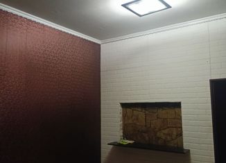 Двухкомнатная квартира на продажу, 57 м2, поселок городского типа Молочный, Северная улица, 3