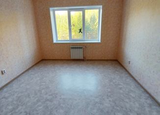 Продам комнату, 64 м2, Кировград, 3-й микрорайон, 13