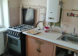 Продажа 2-комнатной квартиры, 42 м2, Дзержинск, улица Гайдара, 74А