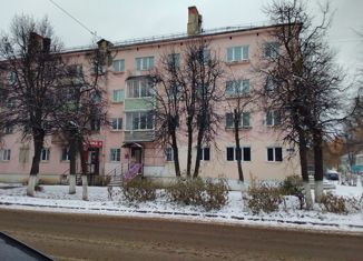 Продается 1-комнатная квартира, 32 м2, Кольчугино, улица Ленина, 5