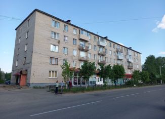 Продам двухкомнатную квартиру, 43 м2, Подпорожье, Комсомольская улица, 9